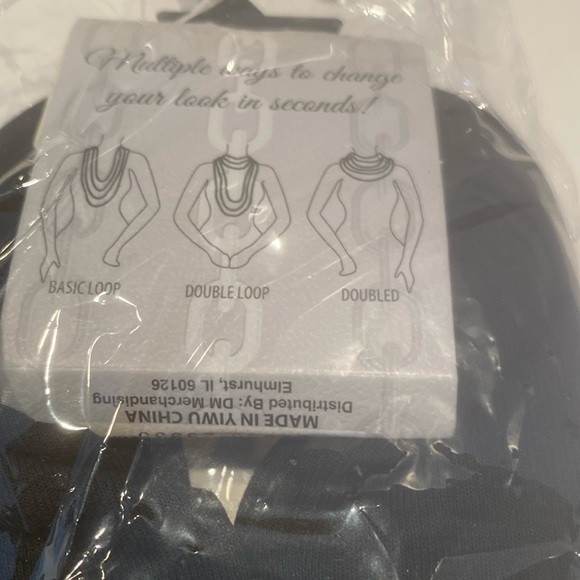 NWT One Black Infinity Scarf - Picture 3 of 4